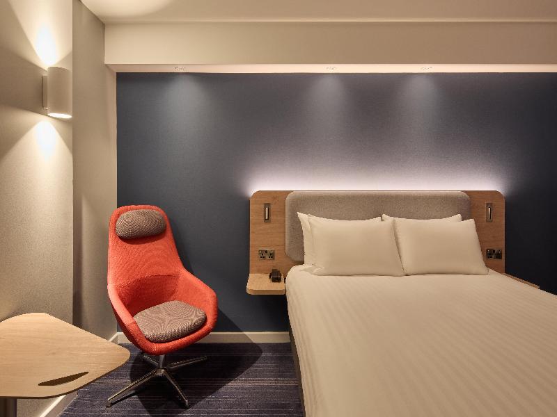 Holiday Inn Express London Limehouse image