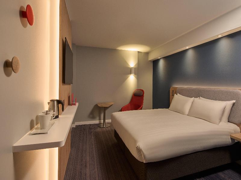 Holiday Inn Express London Limehouse image