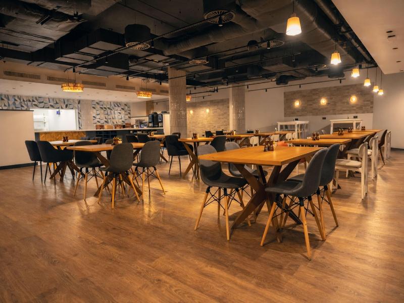 Holiday Inn London Camden Lock image