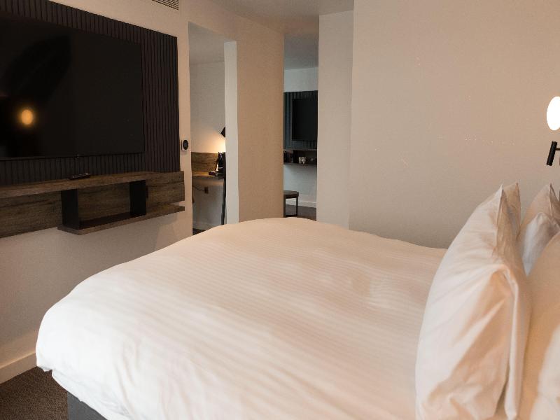 Holiday Inn London Camden Lock image