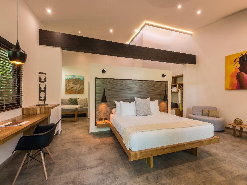 Cala Luna Boutique Hotel and Villas image