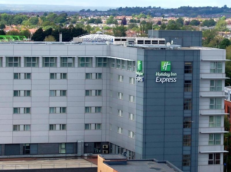 EXPRESS BY HOLIDAY INN SWINDON CITY CENTRE