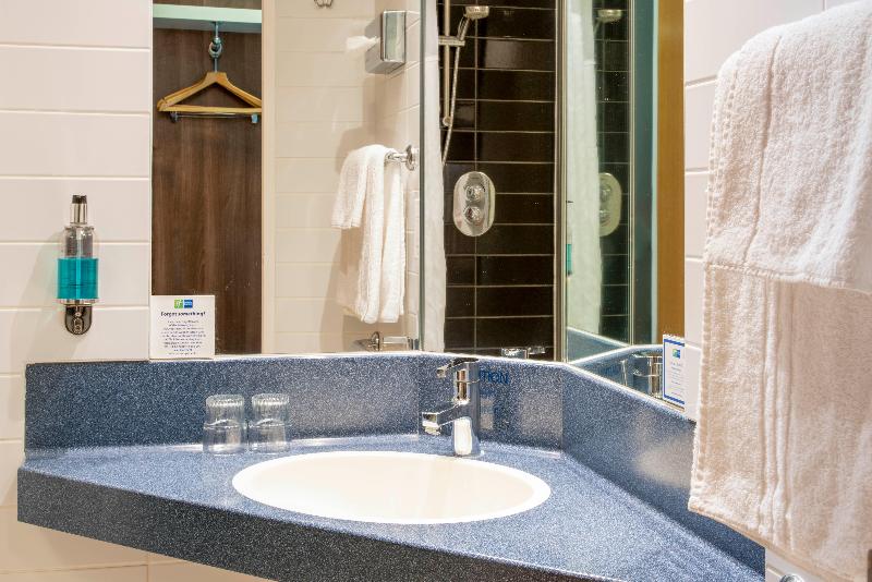 Holiday Inn Express York image