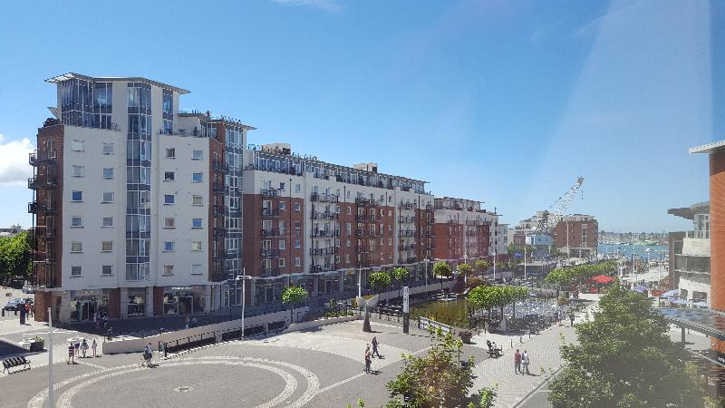 Holiday Inn Express Portsmouth Gunwharf Quays