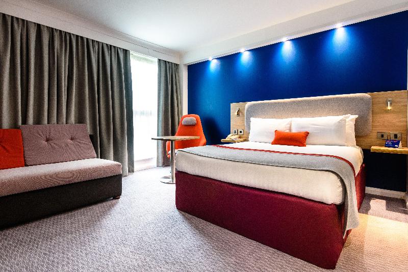 Holiday Inn Express Portsmouth Gunwharf Quays