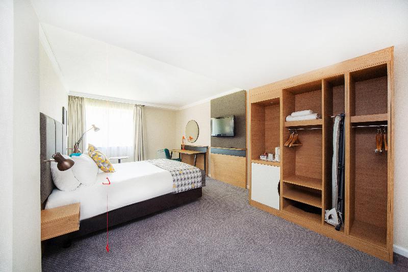Holiday Inn Reading South image