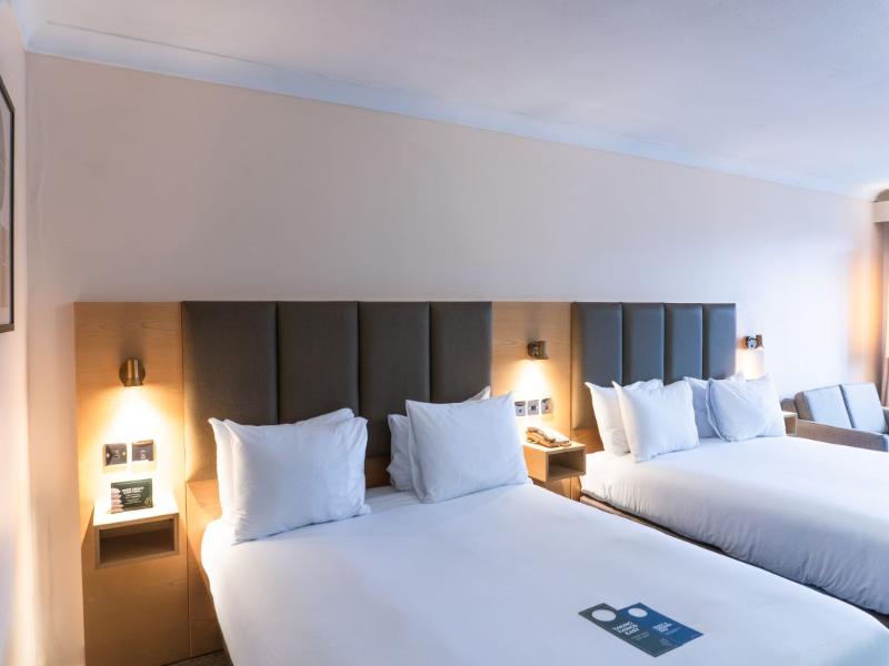 Holiday Inn Maidstone Sevenoaks image