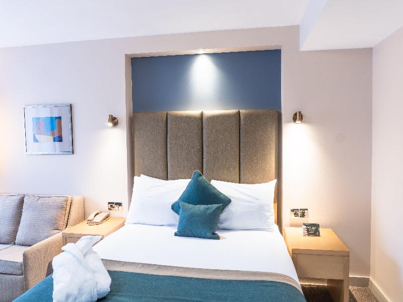 Holiday Inn Maidstone Sevenoaks image