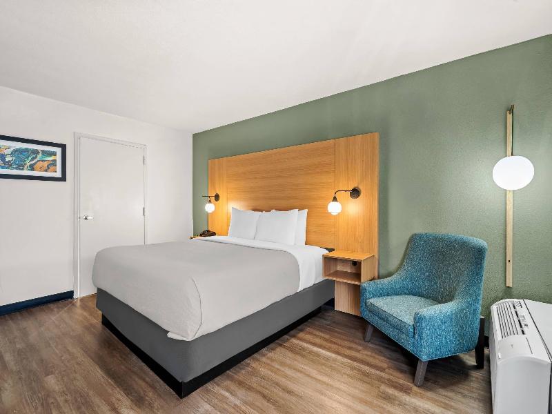 Quality Inn Orlando Near International Drive image
