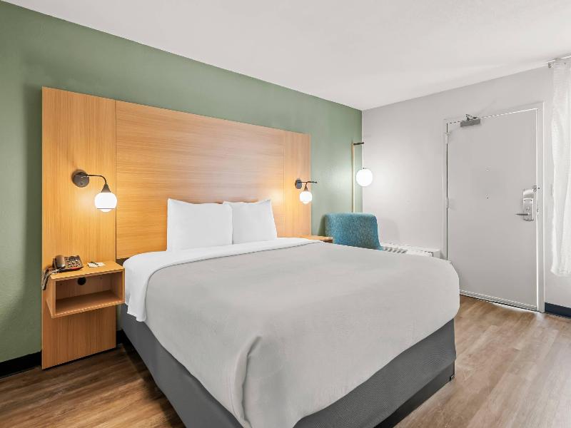 Quality Inn Orlando Near International Drive image