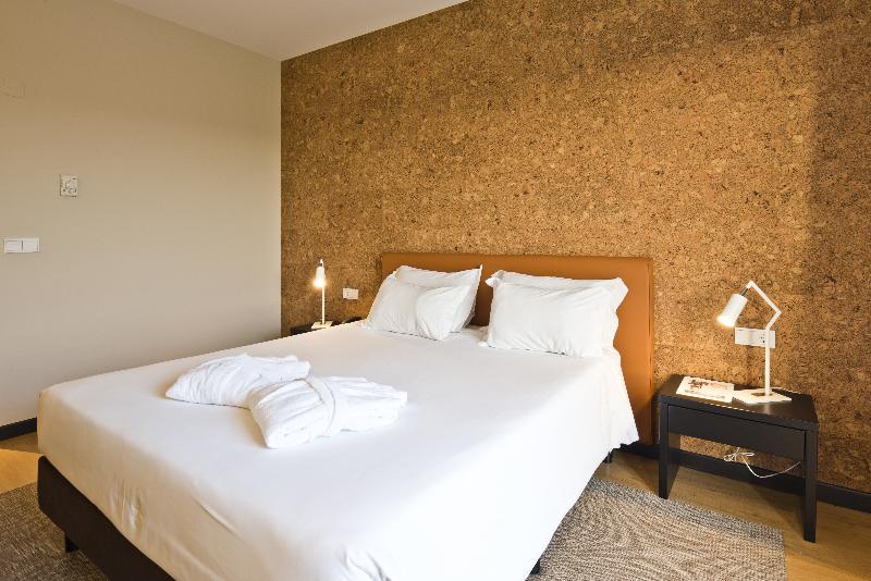 Lam Hotel Estarreja image