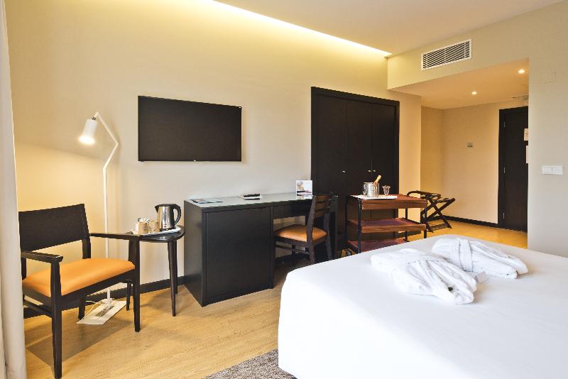 Lam Hotel Estarreja image
