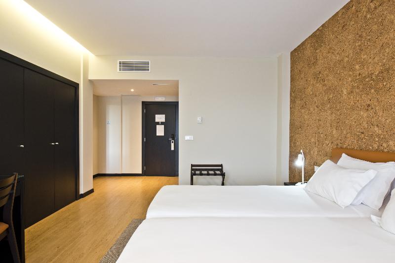 Lam Hotel Estarreja image