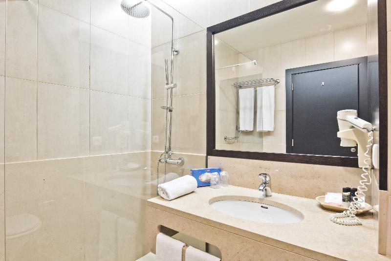 Lam Hotel Estarreja image