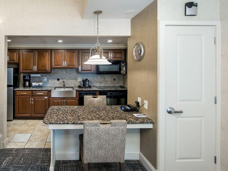 Eden Resort & Suites, Bw Premier Collection image