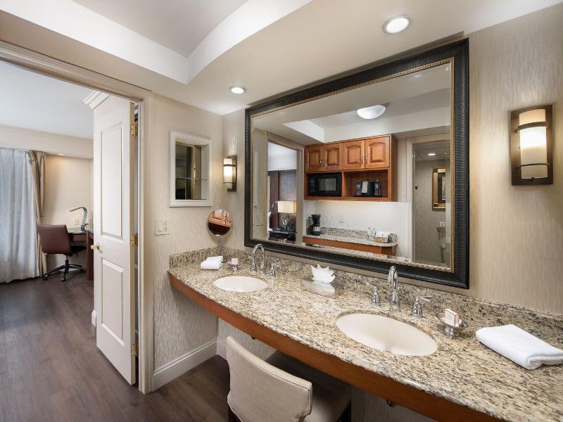 Eden Resort & Suites, Bw Premier Collection image