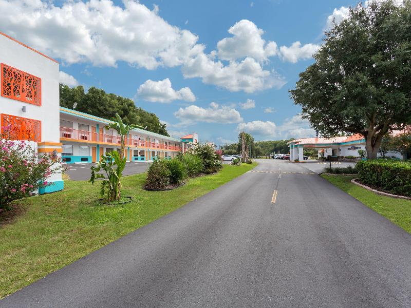 Howard Johnson by Wyndham Ocala FL image