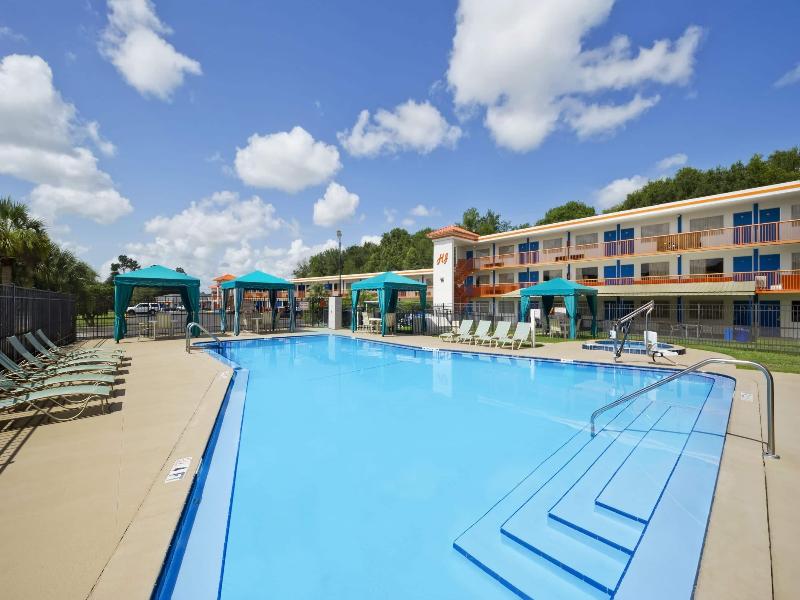 Howard Johnson by Wyndham Ocala FL image