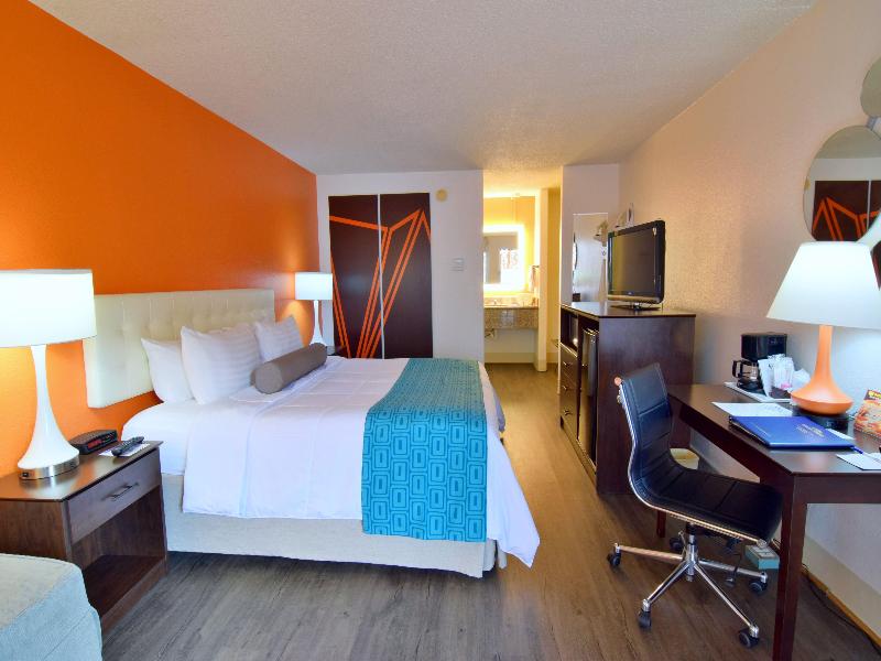 Howard Johnson by Wyndham Ocala FL image