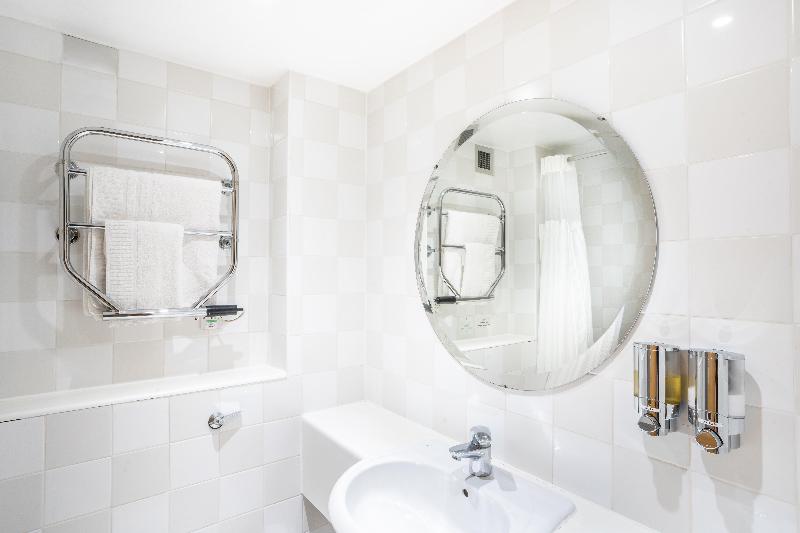 Holiday Inn Gloucester-Cheltenham image