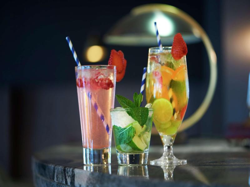 DoubleTree By Hilton London Excel image