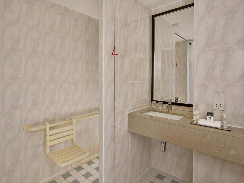 Doubletree by Hilton Woking image