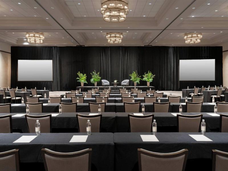 The Vinoy Renaissance St. Petersburg Resort & Gulf image