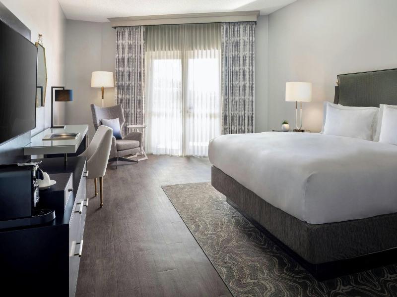 The Vinoy Renaissance St. Petersburg Resort & Gulf image