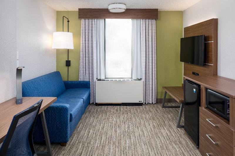 Holiday Inn Express Atlanta Airport-College Park 5