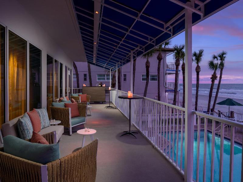 DoubleTree Beach Resort Tampa Bay-North Redington image