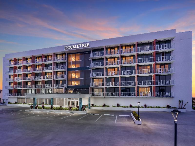 DoubleTree Beach Resort Tampa Bay-North Redington image