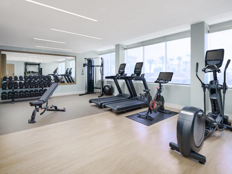 DoubleTree Beach Resort Tampa Bay-North Redington image
