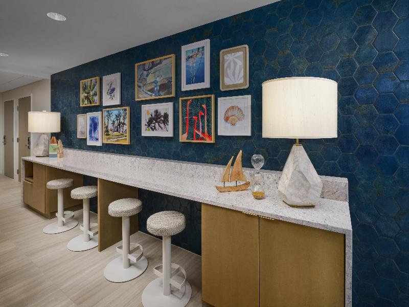 DoubleTree Beach Resort Tampa Bay-North Redington image