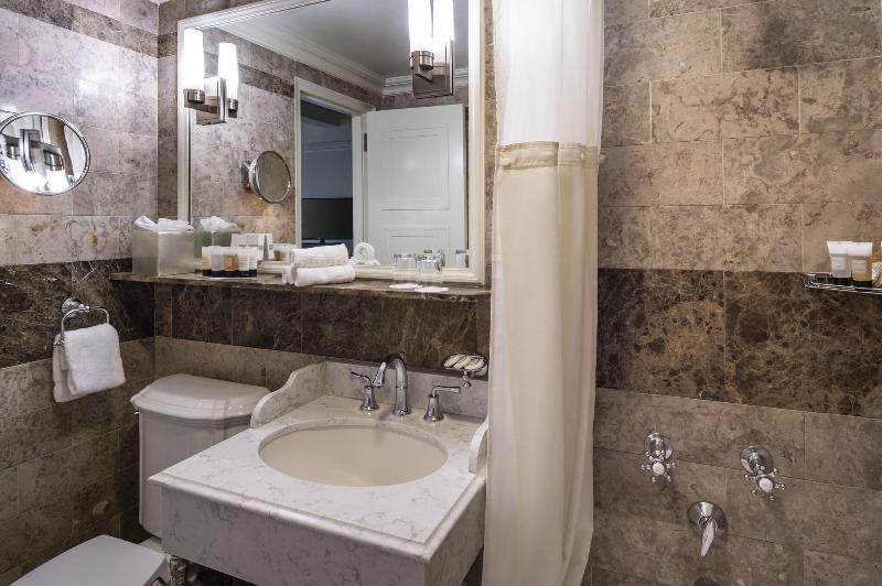Warwick New York Hotel image