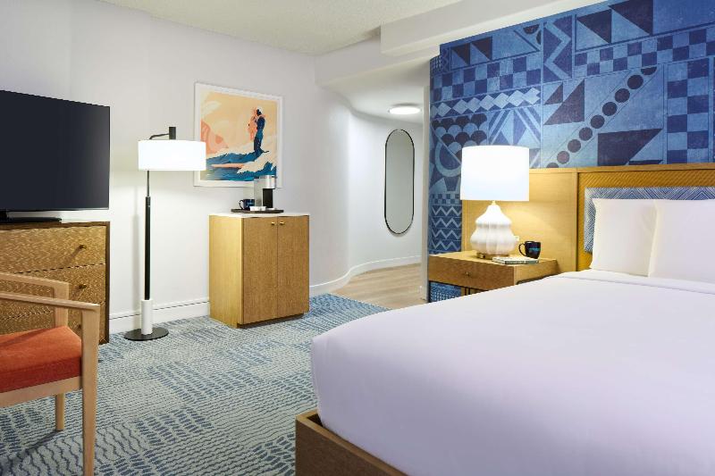 OUTRIGGER Waikiki Paradise Hotel image