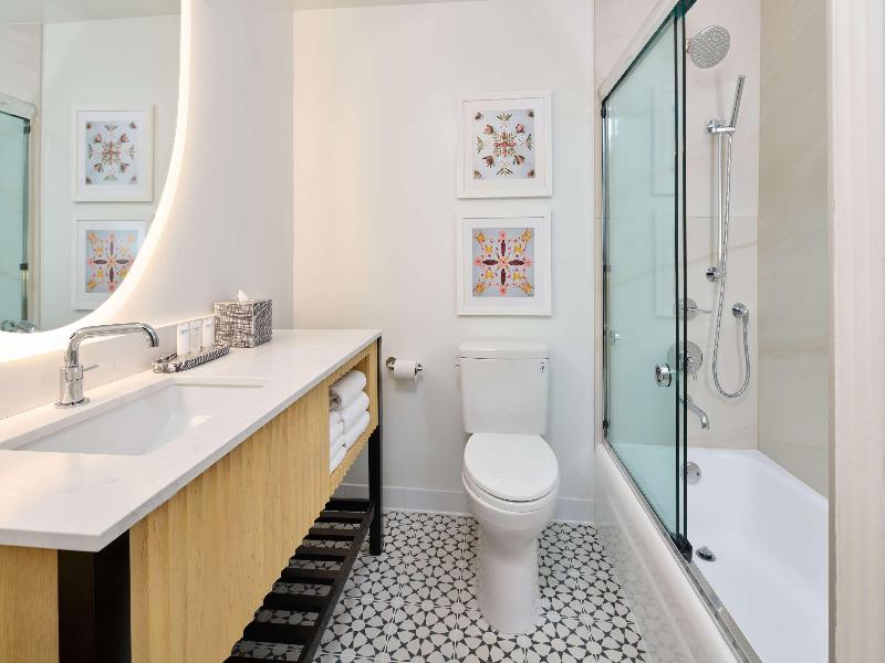 OUTRIGGER Waikiki Paradise Hotel image