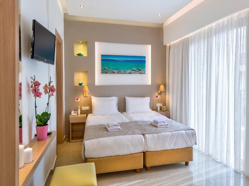 Leonidas Hotel & Apartments image