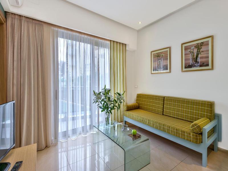 Leonidas Hotel & Apartments image