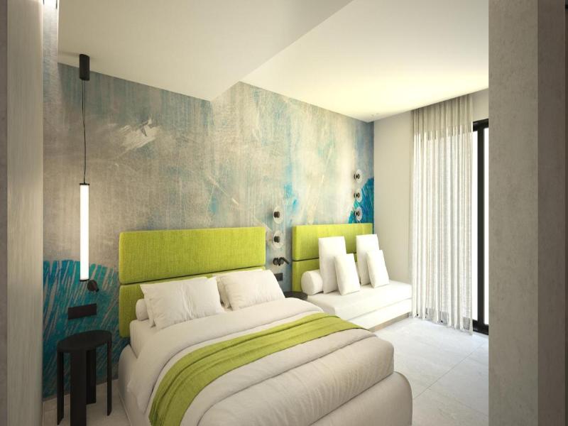 Leonidas Hotel & Apartments image