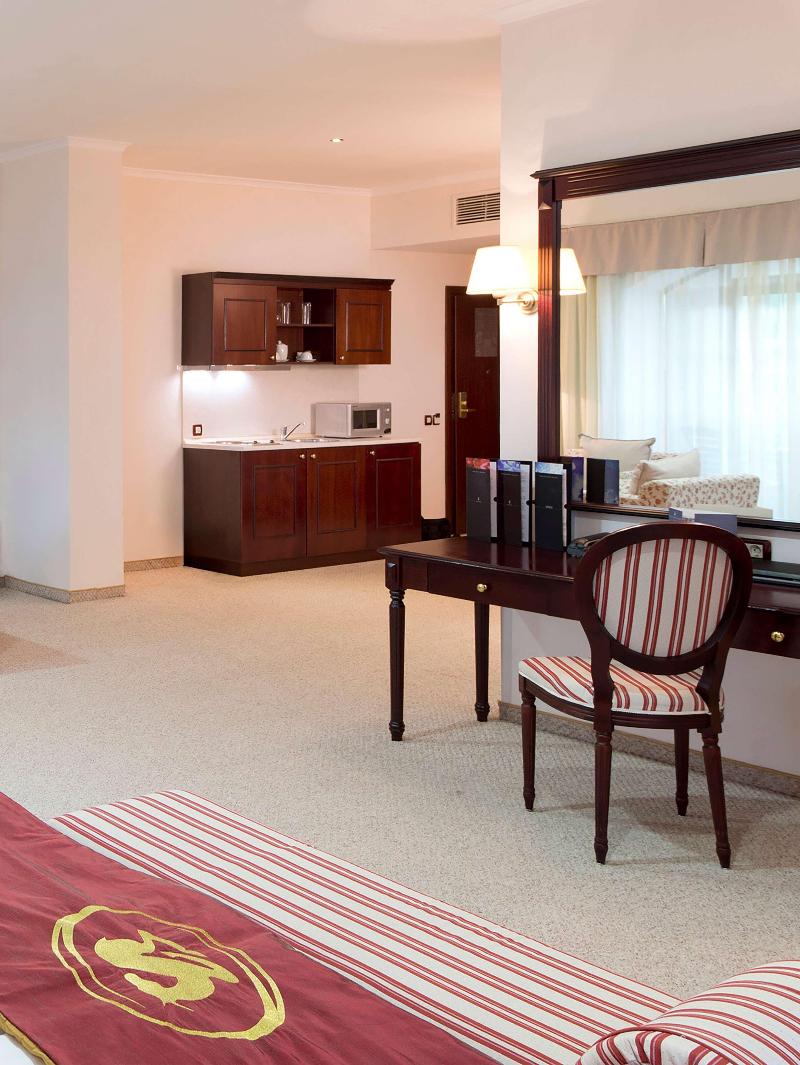 Melia Grand Hermitage image