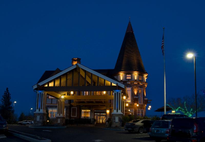 Holiday Inn Express Spokane-Downtown