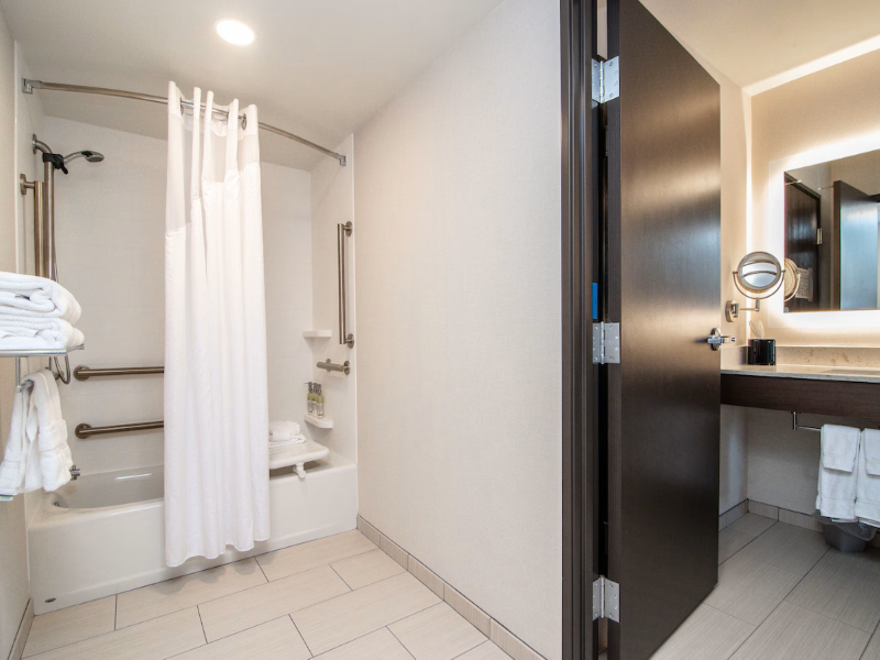 Holiday Inn Express Spokane-Downtown image