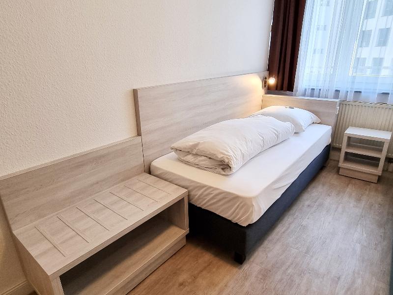 Adler Hotel Frankfurt image