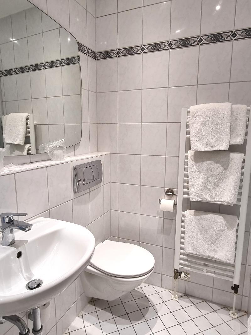 Adler Hotel Frankfurt image