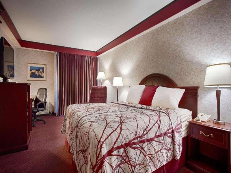 Best Western Plus Portsmouth Hotel And Suites image
