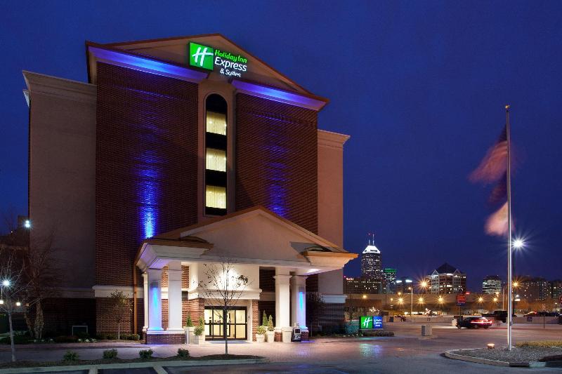 Holiday Inn Express Indianapolis DtnConv Ctr Area