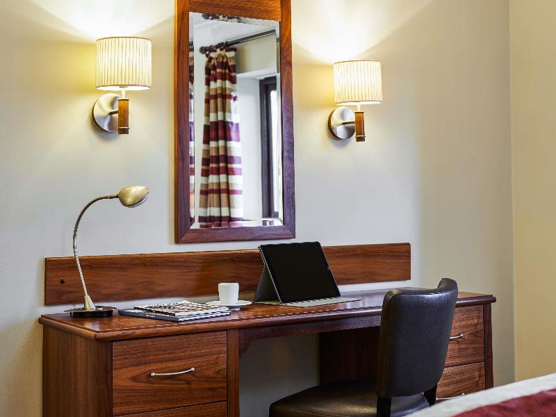 Mercure Barnsley Tankersley Manor image