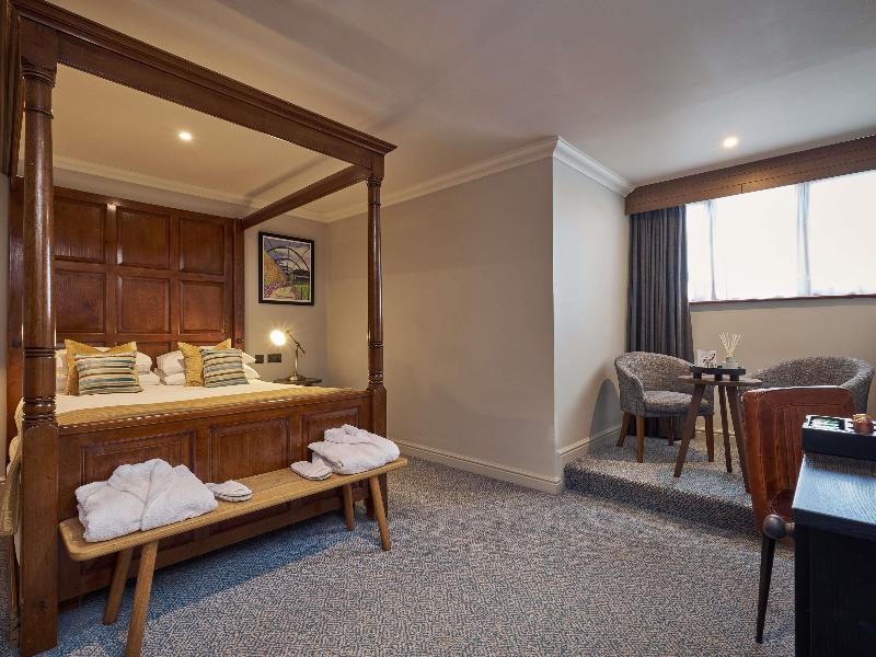 Mercure Barnsley Tankersley Manor image