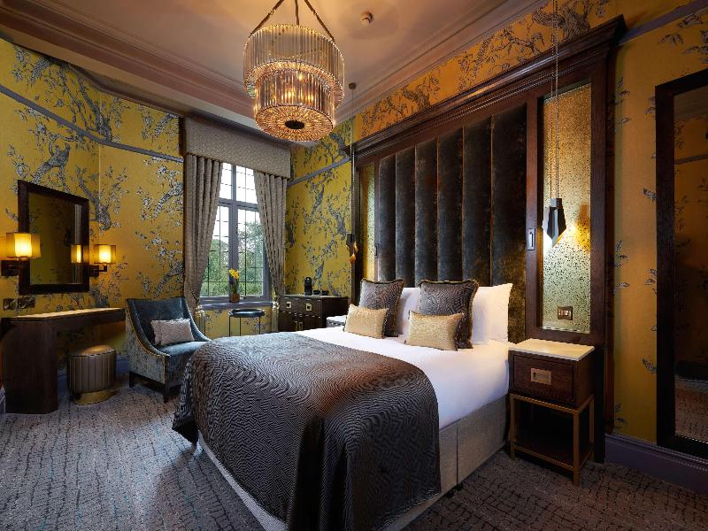 Aldwark Manor image