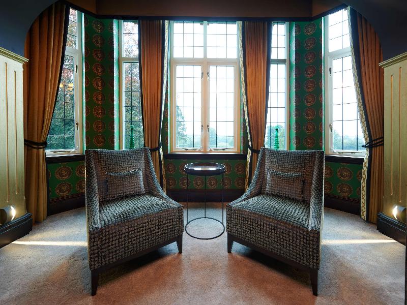 Aldwark Manor image